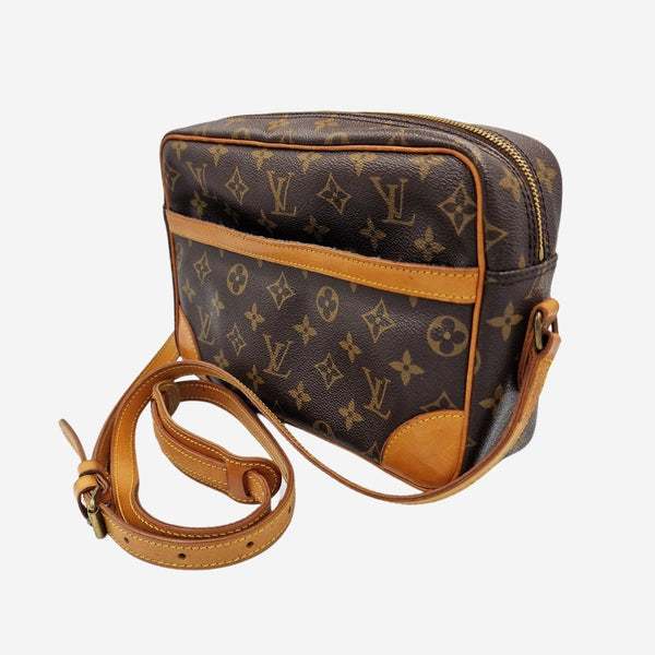 MONOGRAM CANVAS TROCADÉRO 27 taske fra brand: LOUIS VUITTON - We Do Vintage
