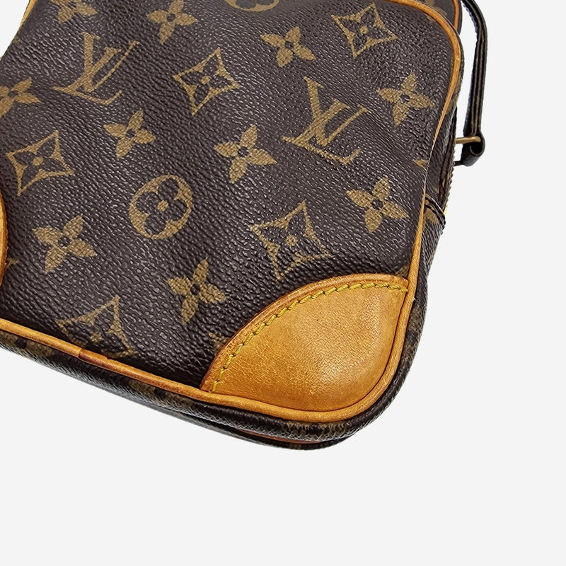MONOGRAM CANVAS AMAZONE taske fra brand: LOUIS VUITTON - We Do Vintage