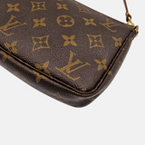 MONOGRAM CANVAS POCHETTE ACCESSOIRES taske fra brand: LOUIS VUITTON - We Do Vintage
