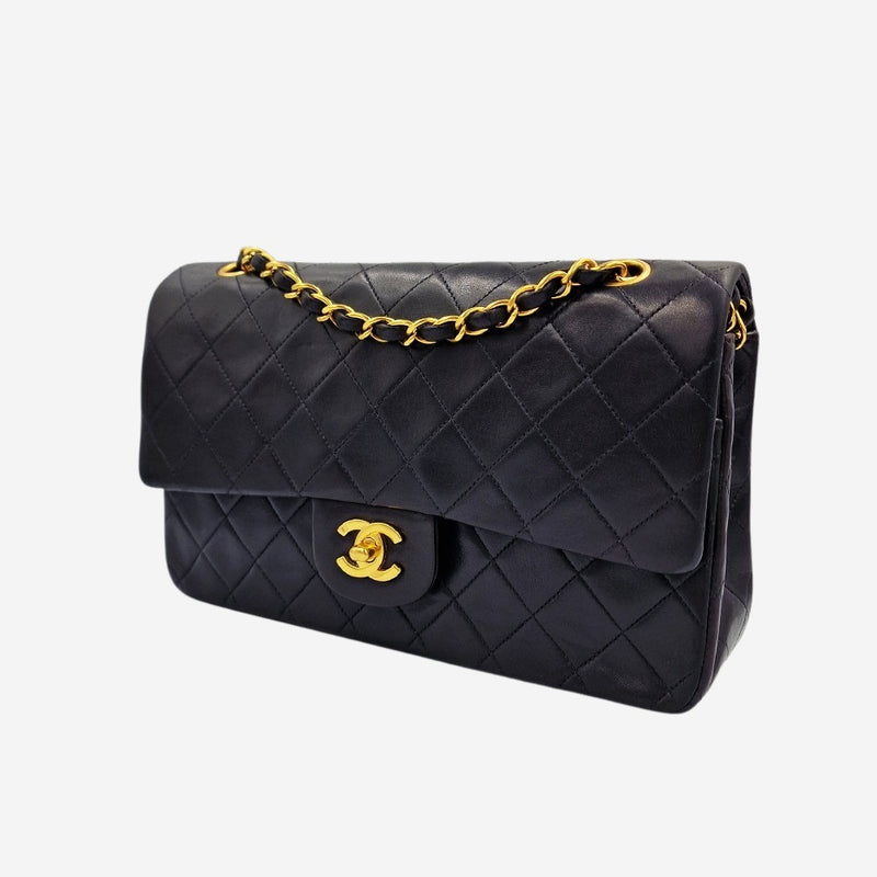 CLASSIC DOUBLE FLAP MEDIUM taske fra brand: CHANEL - We Do Vintage