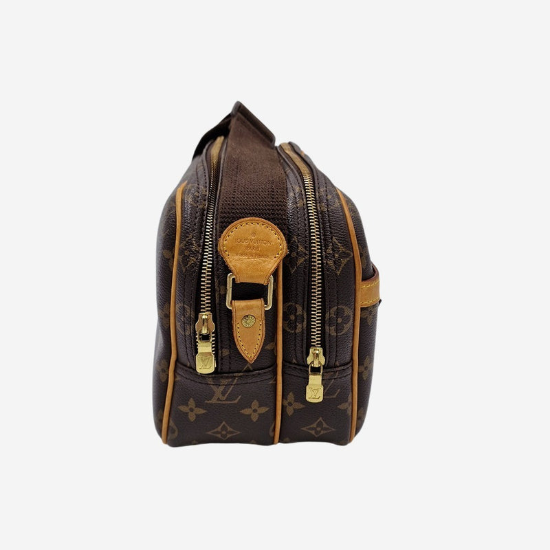 MONOGRAM CANVAS REPORTER PM taske fra brand: LOUIS VUITTON - We Do Vintage
