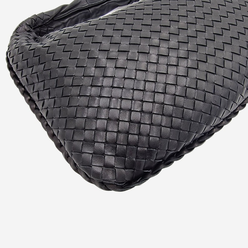 MEDIUM SORT CLASSIC VENETA HOBO taske fra brand: BOTTEGA VENETA - We Do Vintage