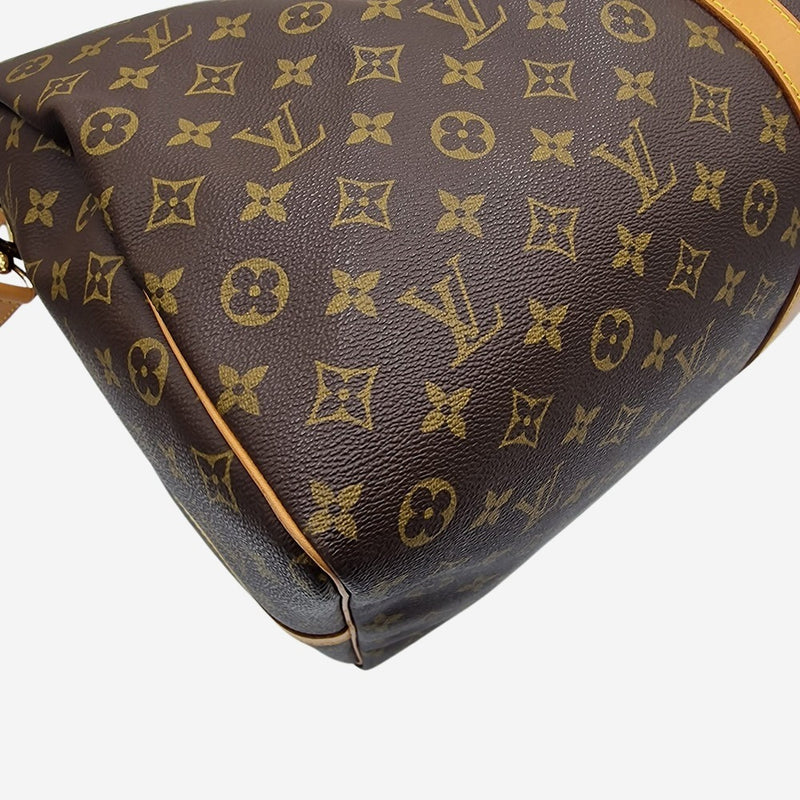 MONOGRAM CANVAS KEEPALL 60 BANDOULIERE taske fra brand: LOUIS VUITTON - We Do Vintage