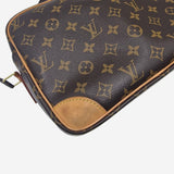 MONOGRAM CANVAS NILE MM