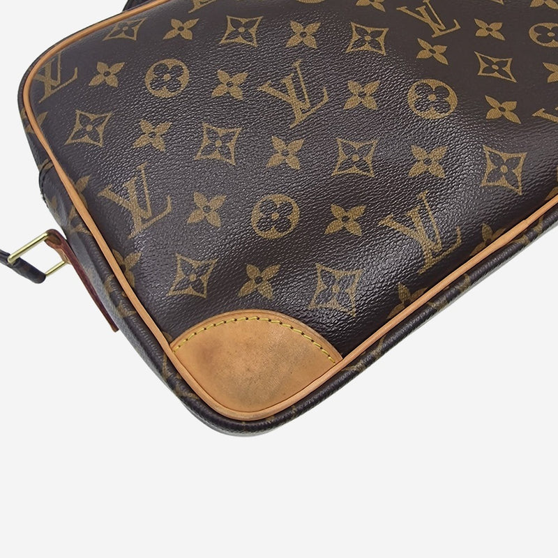 MONOGRAM CANVAS NILE MM