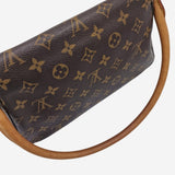 MONOGRAM CANVAS LOOPING PM