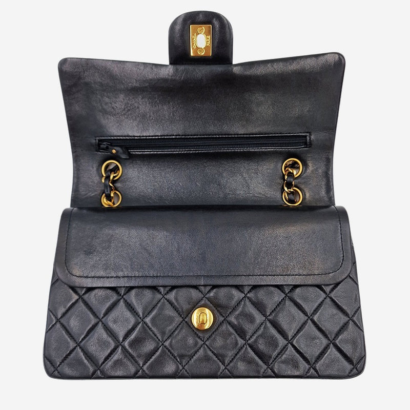 CLASSIC DOUBLE FLAP MEDIUM