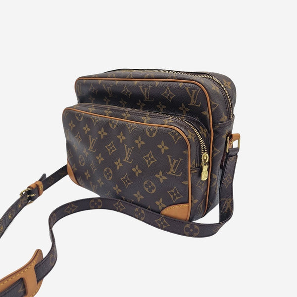 MONOGRAM CANVAS NILE MM
