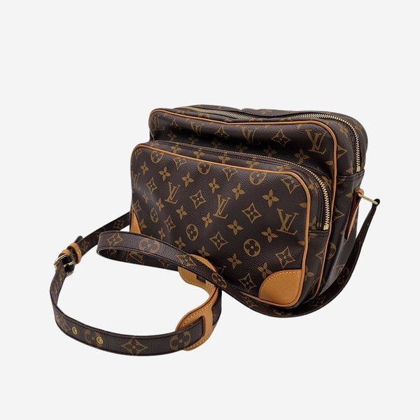 MONOGRAM CANVAS NILE MM