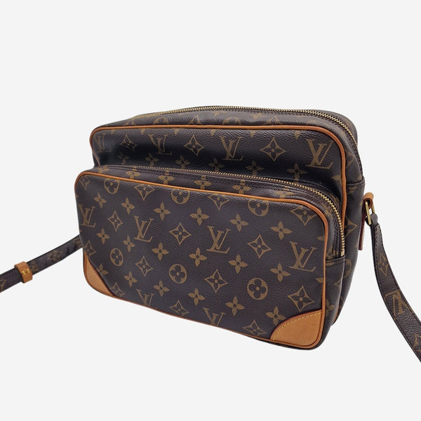MONOGRAM CANVAS NILE MM