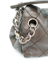 Brun CC Quilted handbag taske fra brand: CHANEL - We Do Vintage