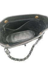 Sort black on black Tote taske fra brand: CHANEL - We Do Vintage