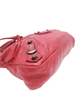 Rød/Pink First Bag Agneau taske fra brand: BALENCIAGA - We Do Vintage