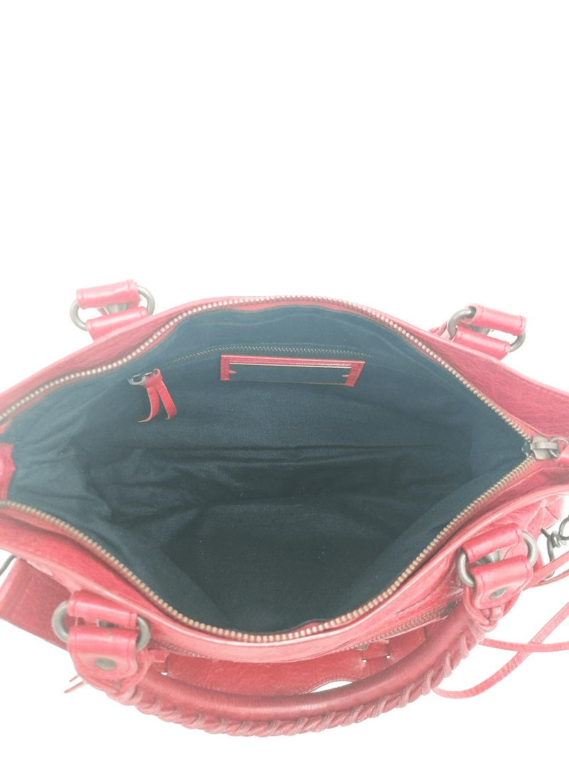 Rød/Pink First Bag Agneau taske fra brand: BALENCIAGA - We Do Vintage