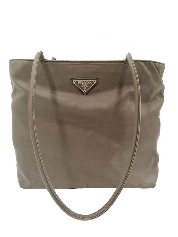 Khaki small nylon shoulder bag taske fra brand: PRADA - We Do Vintage
