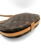 Monogram Canvas Jeune Fille GM taske fra brand: LOUIS VUITTON - We Do Vintage
