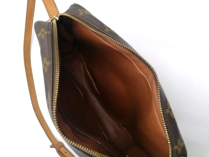 Monogram Canvas Jeune Fille GM taske fra brand: LOUIS VUITTON - We Do Vintage