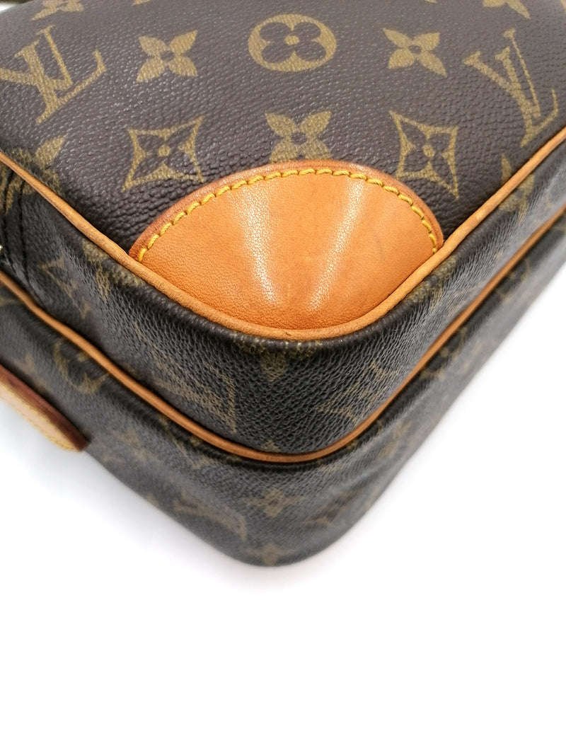 Monogram Canvas Nile MM taske fra brand: LOUIS VUITTON - We Do Vintage