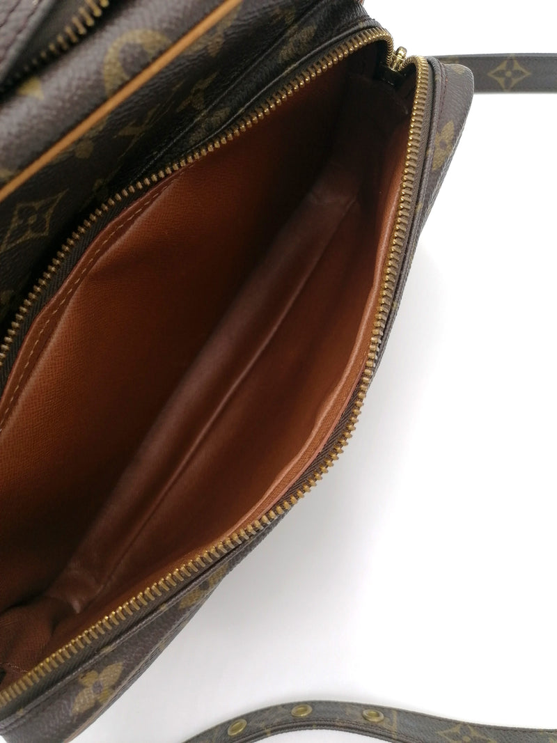 Monogram Canvas Nile MM taske fra brand: LOUIS VUITTON - We Do Vintage