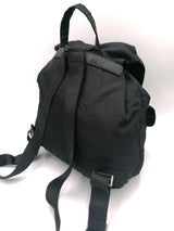 Sort Nylon large rygsæk taske fra brand: PRADA - We Do Vintage
