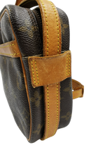 Monogram Canvas Jeune Fille MM taske fra brand: LOUIS VUITTON - We Do Vintage