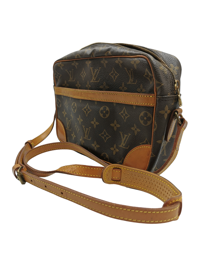 Monogram Canvas Trocadéro 27 taske fra brand: LOUIS VUITTON - We Do Vintage