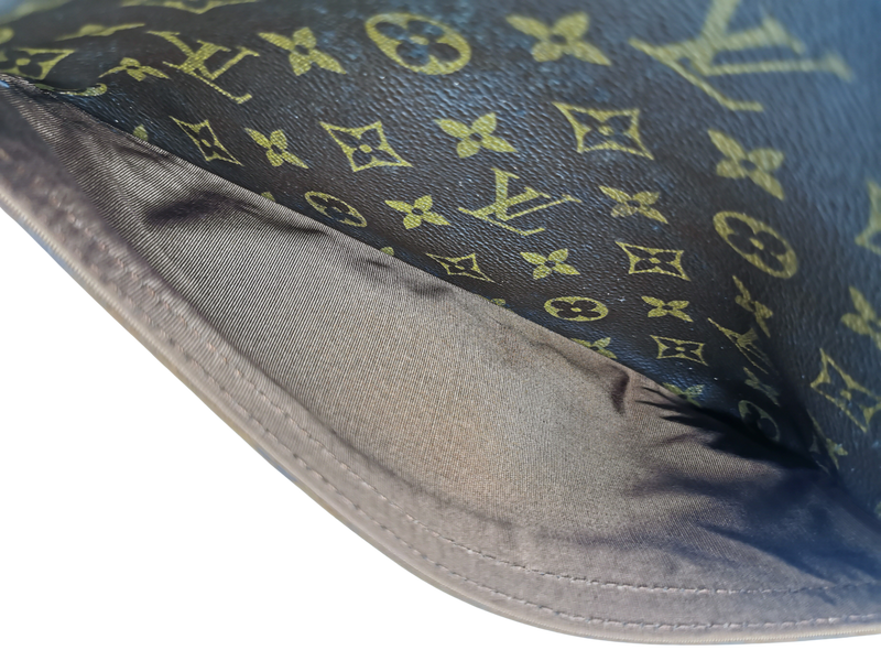 Monogram Canvas Trocadéro 27 taske fra brand: LOUIS VUITTON - We Do Vintage