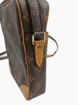 Monogram Canvas Danube taske fra brand: LOUIS VUITTON - We Do Vintage