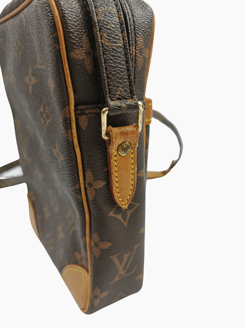 Monogram Canvas Danube taske fra brand: LOUIS VUITTON - We Do Vintage