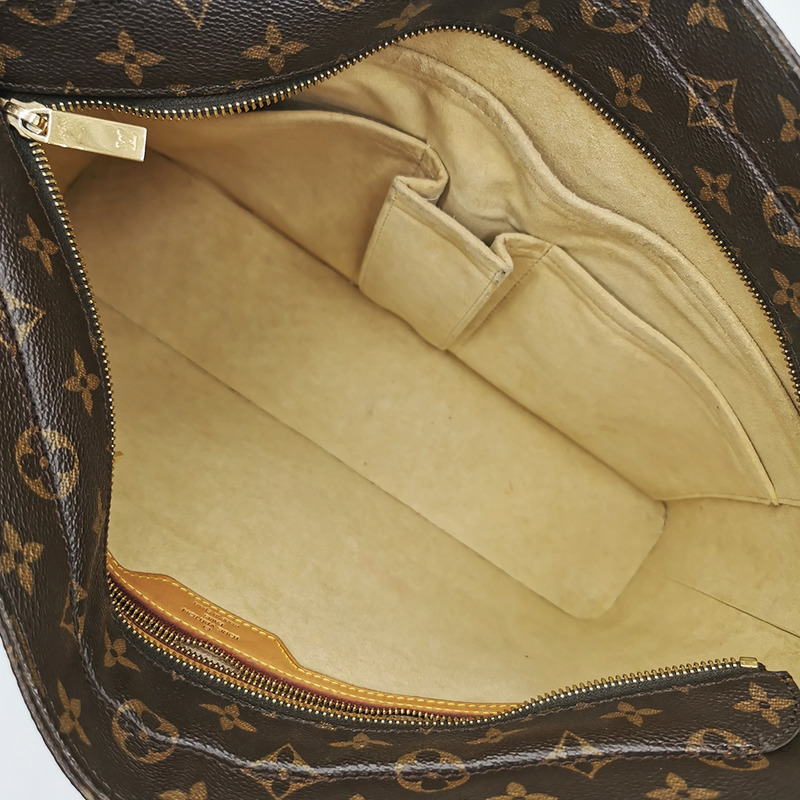 Monogram Canvas Luco taske fra brand: LOUIS VUITTON - We Do Vintage