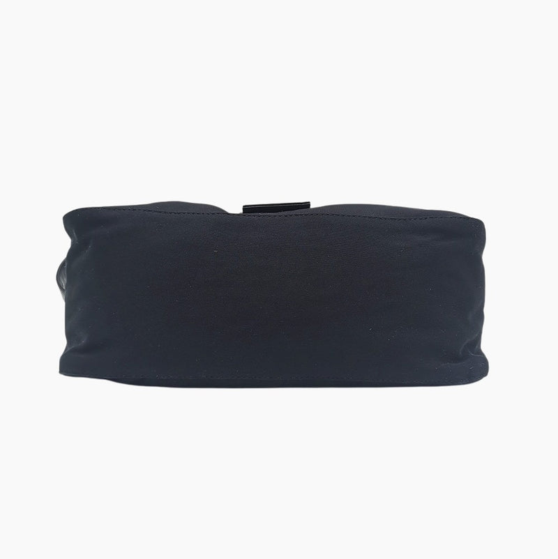 Sort canvas mamma baguette taske fra brand: FENDI - We Do Vintage