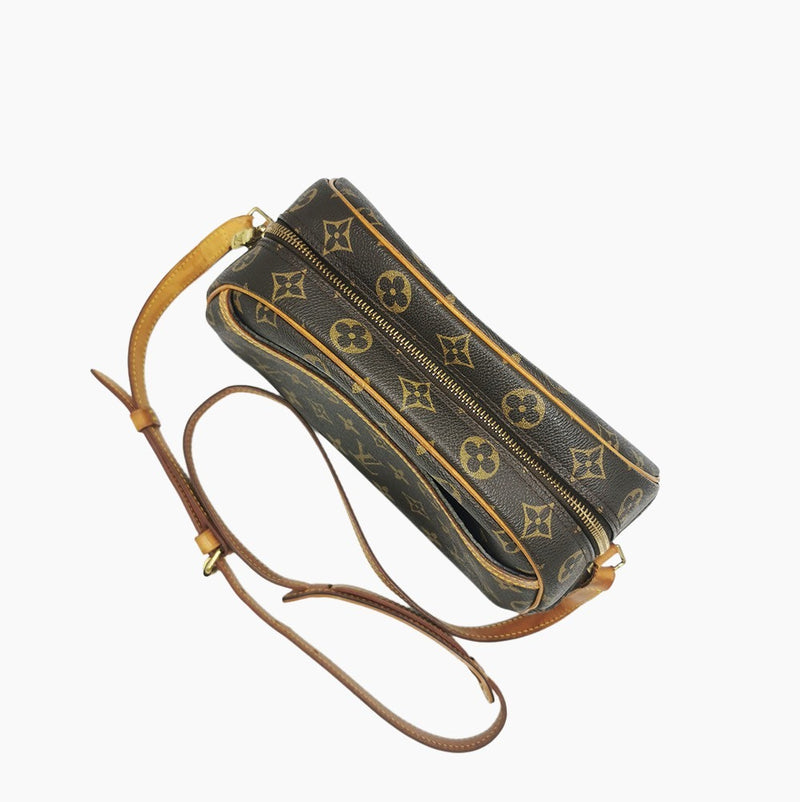 MONOGRAM CANVAS BLOIS taske fra brand: LOUIS VUITTON - We Do Vintage