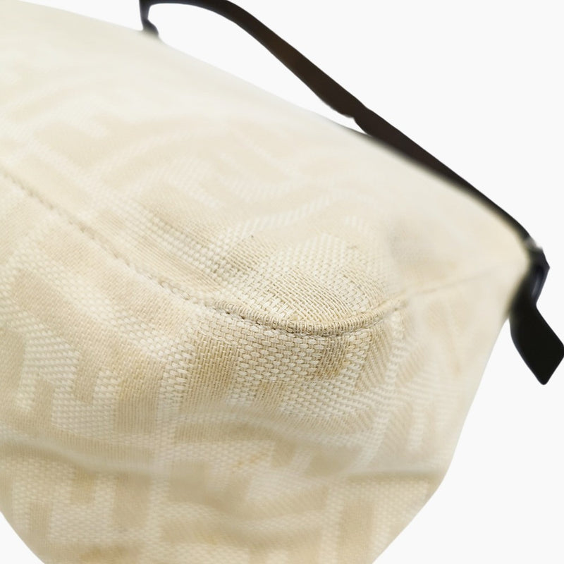 BEIGE ZUCCA MAMMA BAGUETTE taske fra brand: FENDI - We Do Vintage