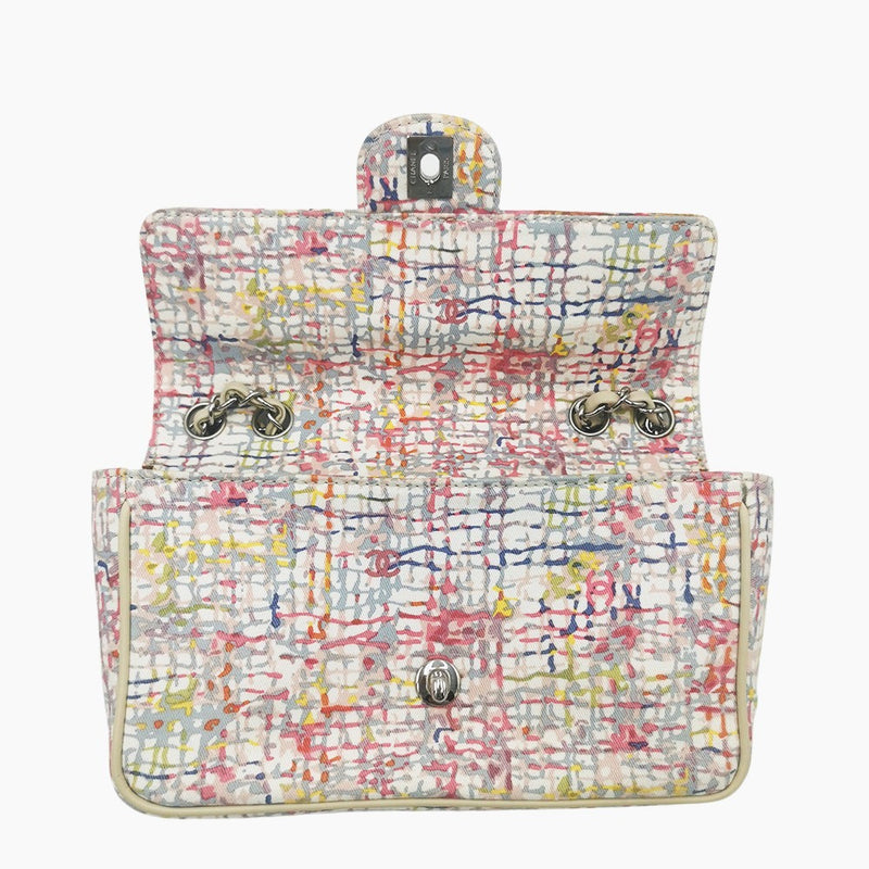Watercolor canvas flap bag small taske fra brand: CHANEL - We Do Vintage
