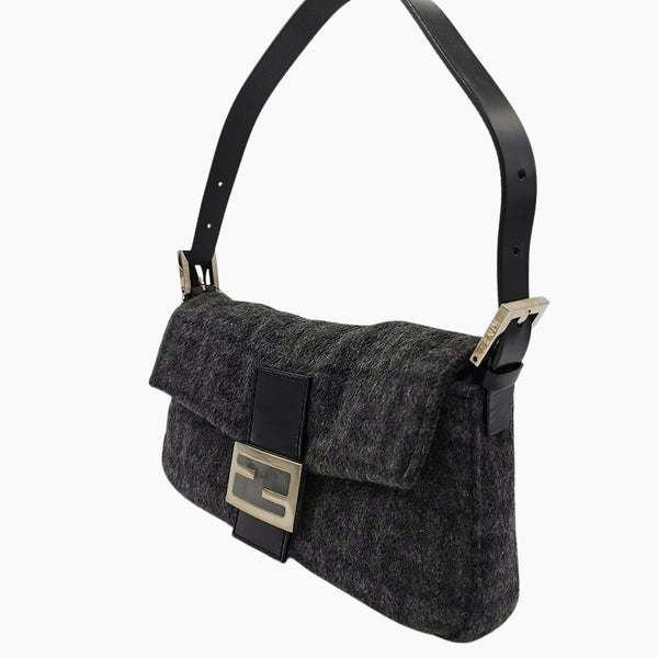 mamma baguette wool taske fra brand: FENDI - We Do Vintage