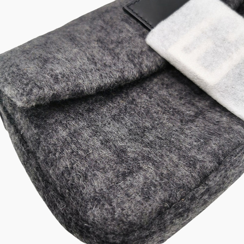 mamma baguette wool taske fra brand: FENDI - We Do Vintage