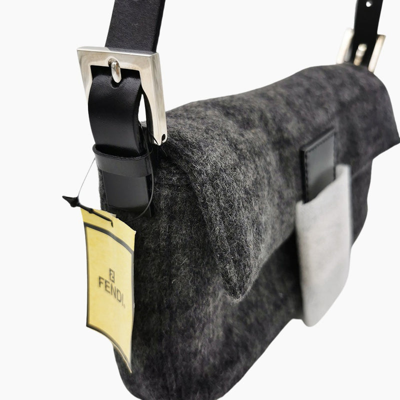 mamma baguette wool taske fra brand: FENDI - We Do Vintage