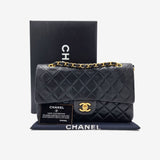 MEDIUM CLASSIC DOUBLE FLAP taske fra brand: CHANEL - We Do Vintage