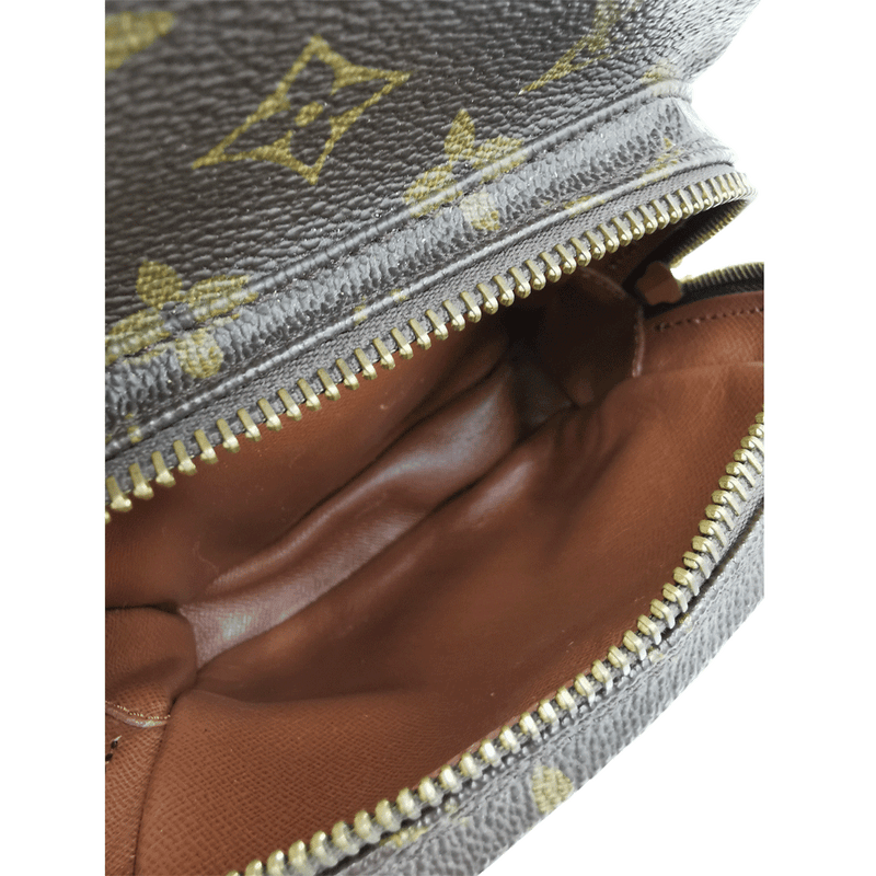 Monogram Canvas Amazone taske fra brand: LOUIS VUITTON - We Do Vintage