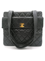 Sort CC Coated Canvas shoulder bag taske fra brand: CHANEL - We Do Vintage