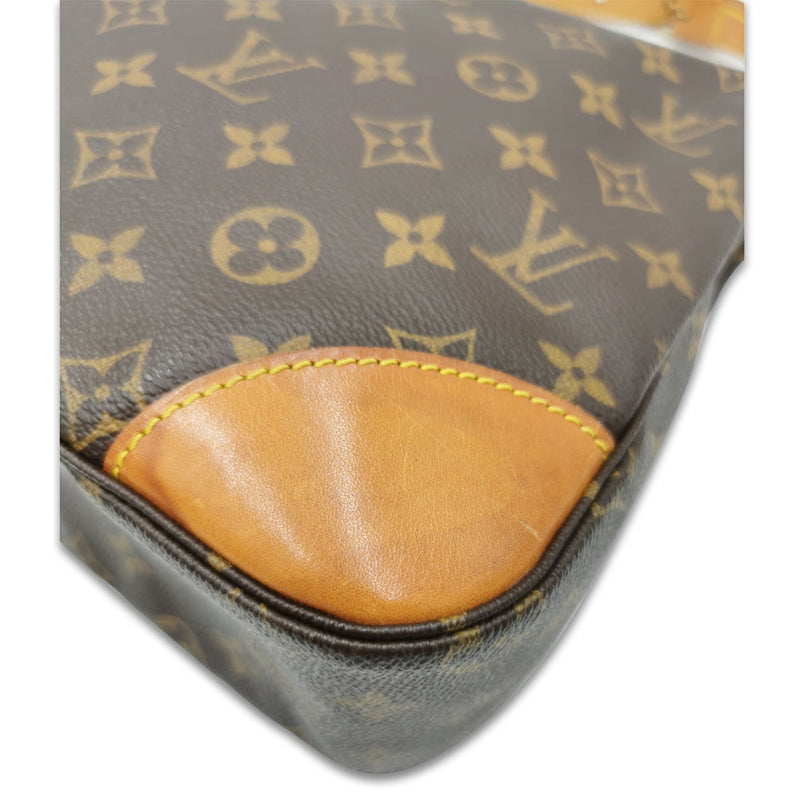 Monogram Canvas Boulogne 30 taske fra brand: LOUIS VUITTON - We Do Vintage