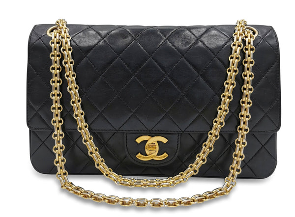 Sort Classic double flap reissue chain medium taske fra brand: CHANEL - We Do Vintage