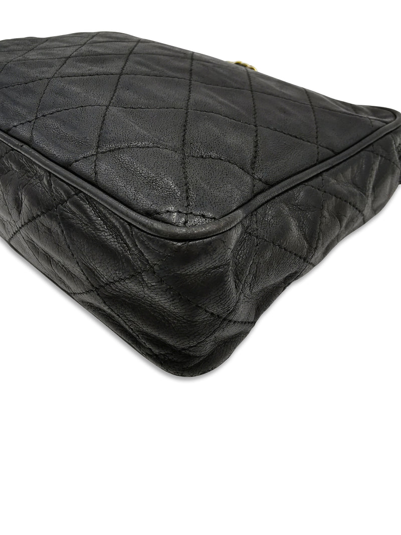 Sort Quilted Camera bag taske fra brand: CHANEL - We Do Vintage