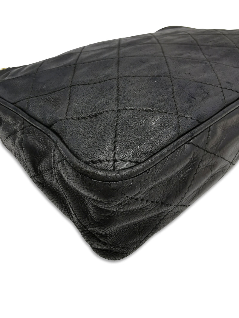 Sort Quilted Camera bag taske fra brand: CHANEL - We Do Vintage