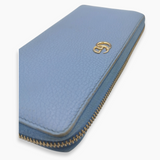 Lyseblå zip around wallet taske fra brand: GUCCI - We Do Vintage