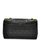 Sort Single Flap small m. pung taske fra brand: CHANEL - We Do Vintage