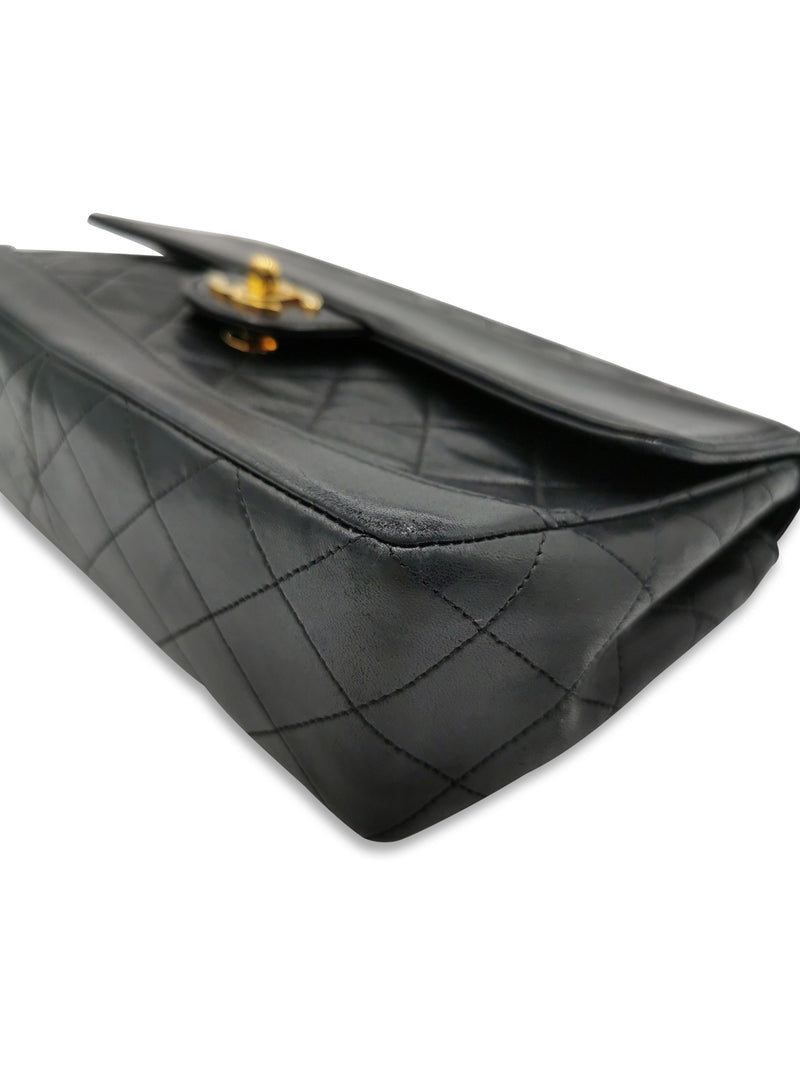 Sort Single Flap small m. pung taske fra brand: CHANEL - We Do Vintage