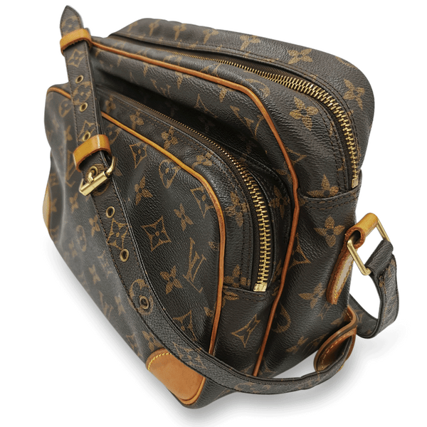 Monogram Canvas Nile MM taske fra brand: LOUIS VUITTON - We Do Vintage