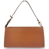 Brun Epi læder Pochette Accessoires taske fra brand: LOUIS VUITTON - We Do Vintage