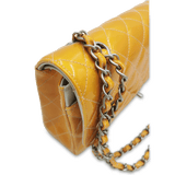 Orange Patent Classic flap medium taske fra brand: CHANEL - We Do Vintage